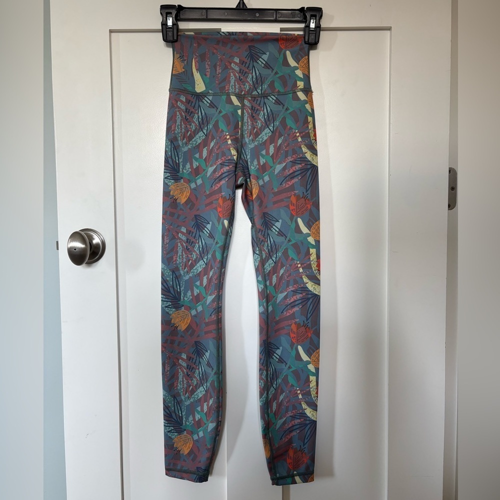 TITIKA Active Couture Zero Touch High-Rise Leggings II and Get Set Bra Long Line - Picture 8 of 16